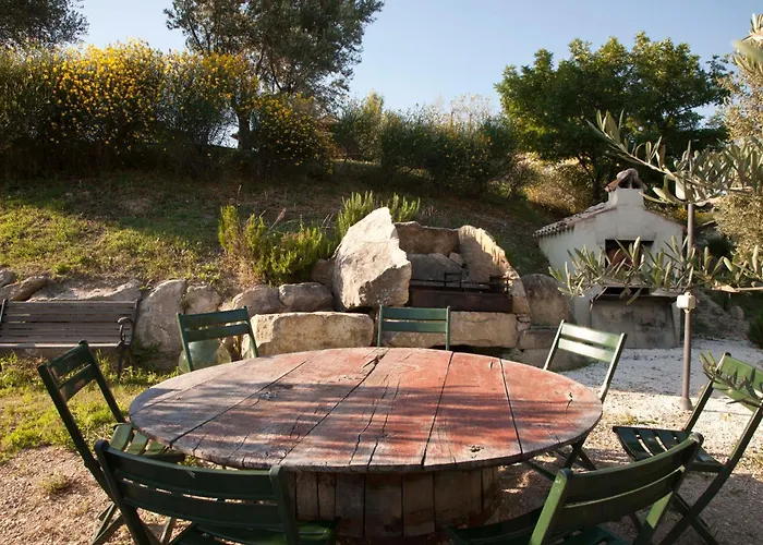 Alloggio per agriturismo Pietra Pizzuta *